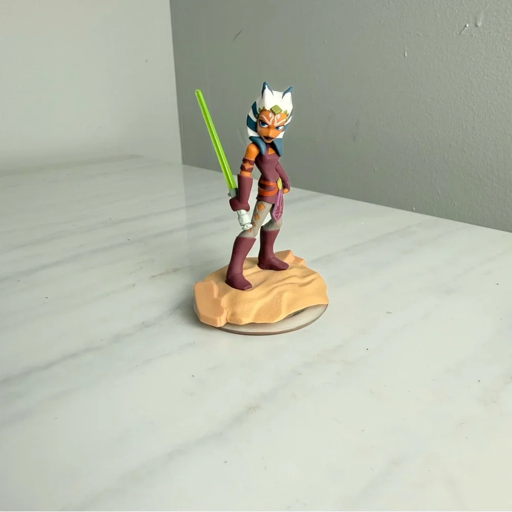 AHSOKA TANO Disney Infinity 3.0 Star Wars Figure‎ *Missing 1 Light Saber*